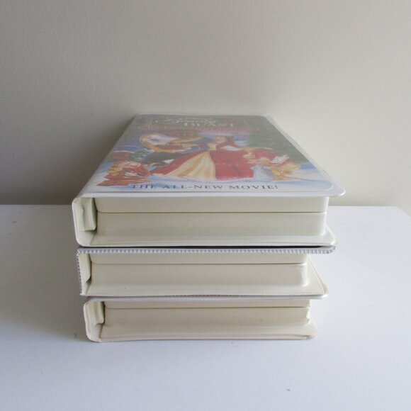 VHS Tapes - 3 Christmas movies - Picture 8 of 11